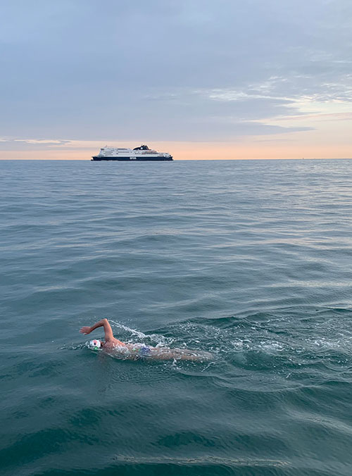 Rob Lea swims the English Channel