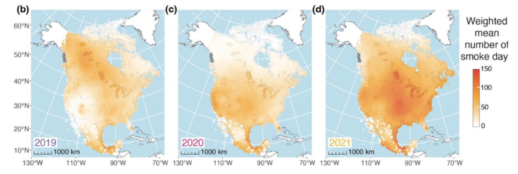 Figure of three maps of North America showing the number of smoke days for 2019, 2020 and 2021 represented in orange
