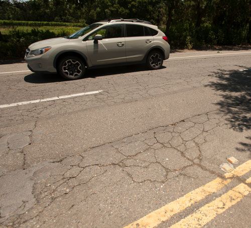 Cracked pavement, Old Davis Road