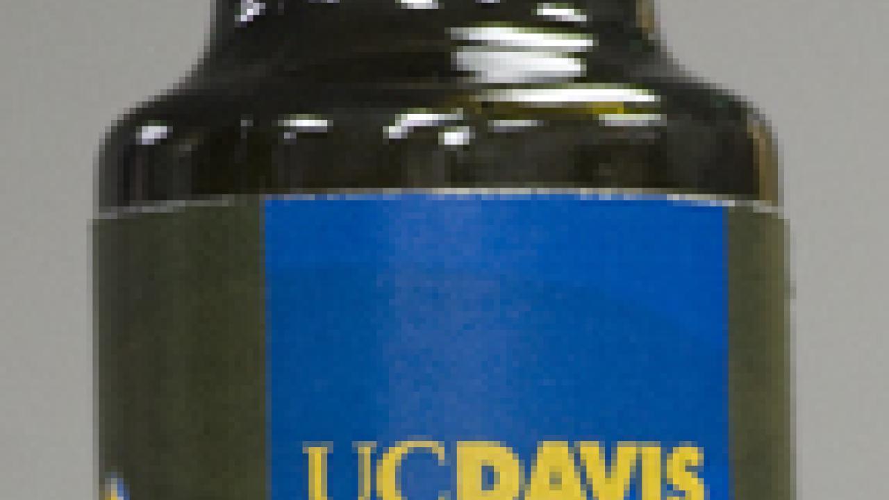 UC Davis Centennial Blend Olive Oil bottle