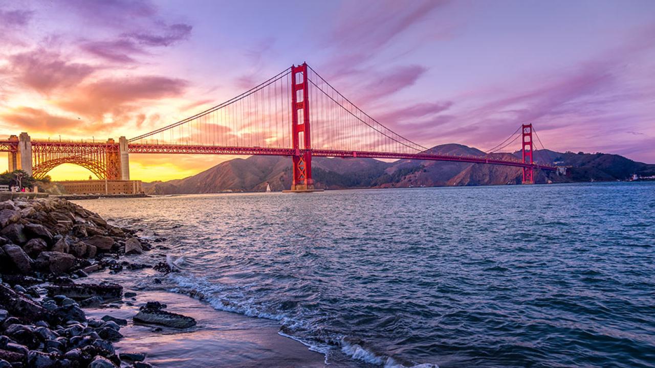 Golden Gate bridge at sunset