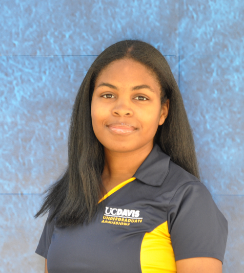 Raynisha-Fields-tour-guide-uc-davis