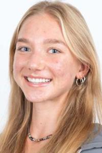 Brianna Weidler headshot, UC Davis cross country